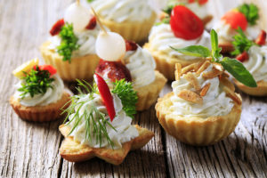 Read more about the article Catering for big parties, groups and events in Mykonos island.